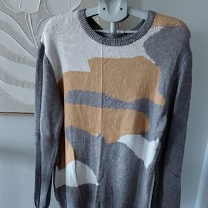 Men's Gray and Tan Sweater